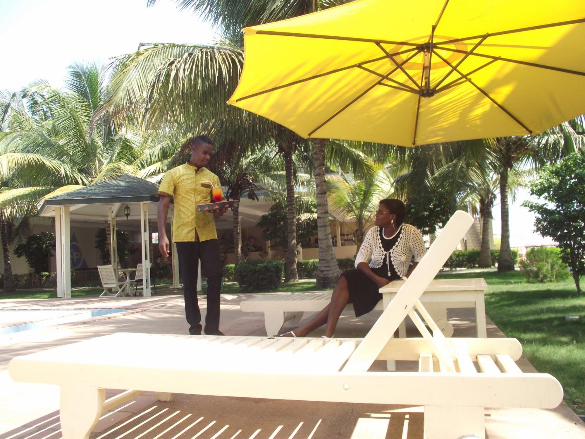 Hotel Ghis Palace Baguida Exterior photo