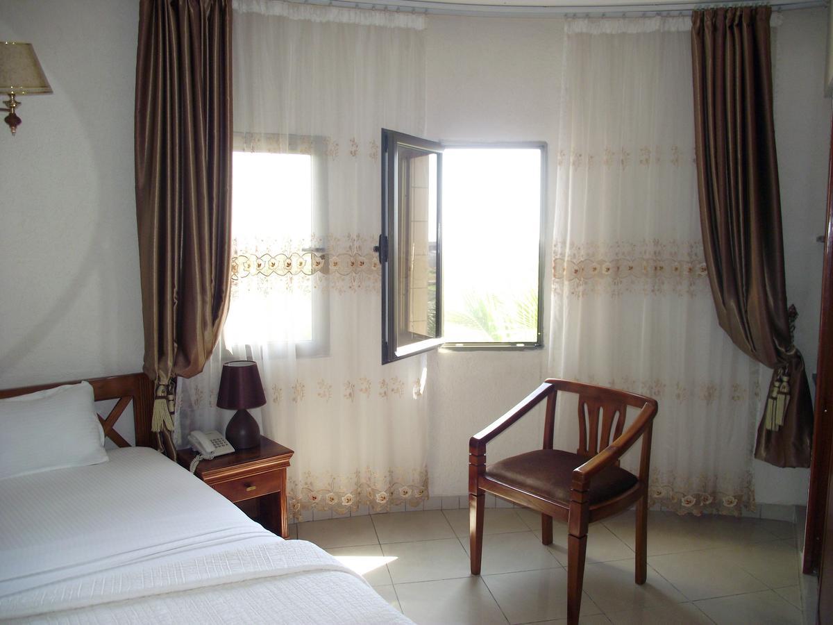 Hotel Ghis Palace Baguida Exterior photo