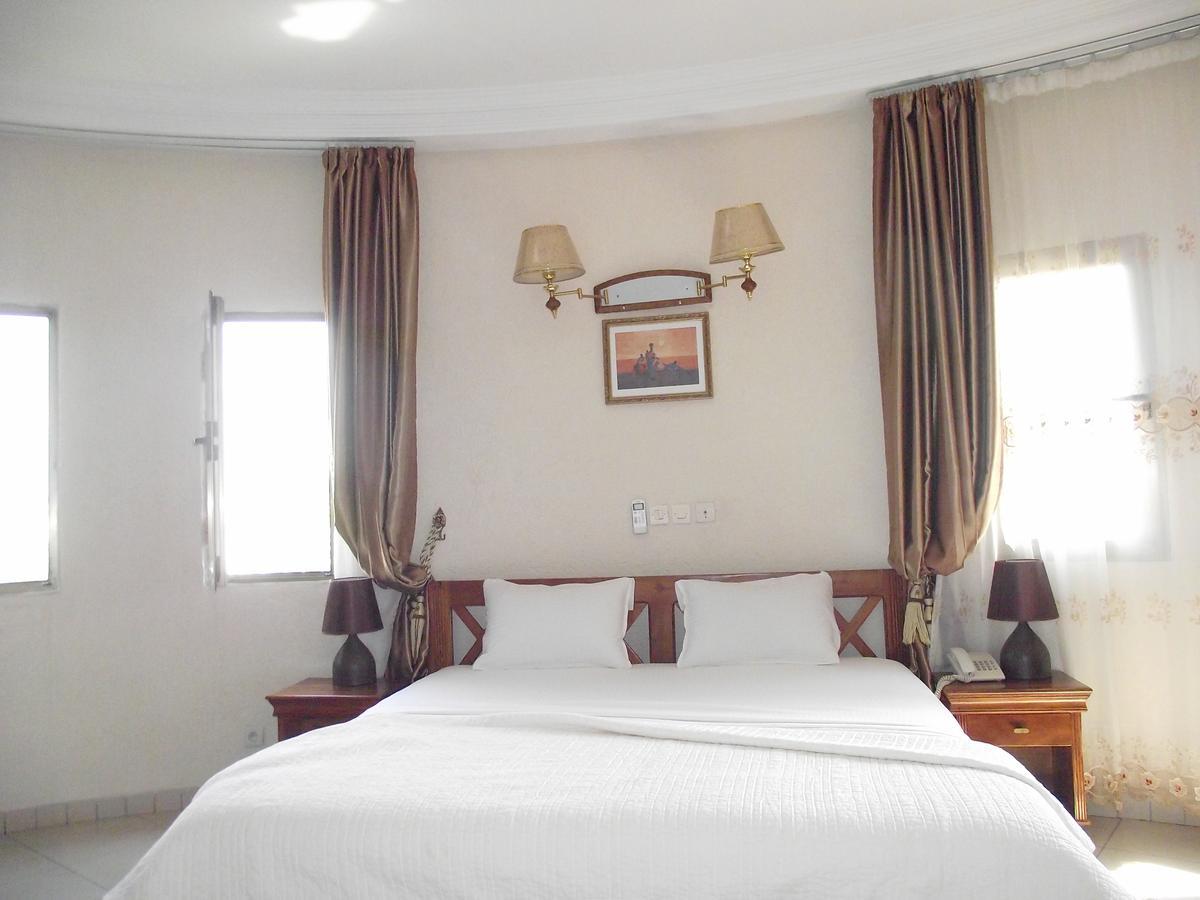 Hotel Ghis Palace Baguida Exterior photo